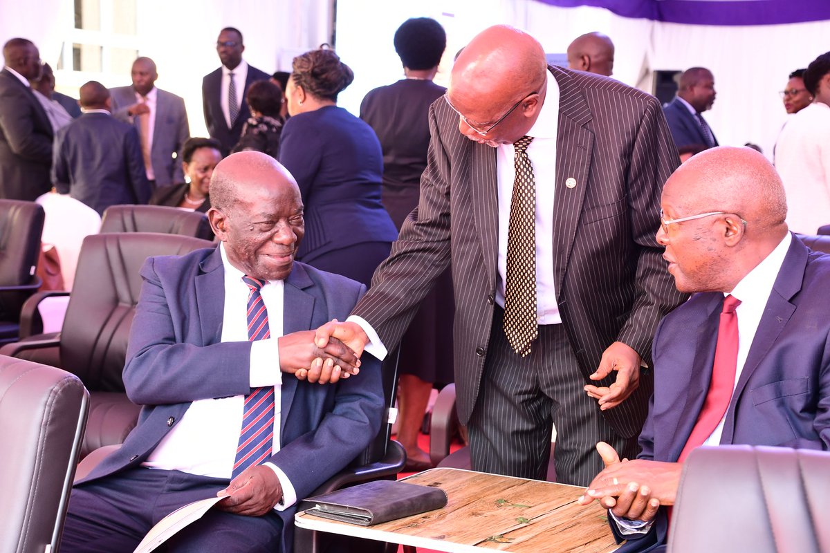 Former Vice President, Edward Kiwanuka Ssekandi, with former Chief Justices Bart Katurebe (C) and Benjamin Odoki at the Judiciary headquarters in Kampala on Thursday for the commissioning of Supreme Court and Court of Appeal buildings. 📹Abubakar Lubowa #MonitorUpdates