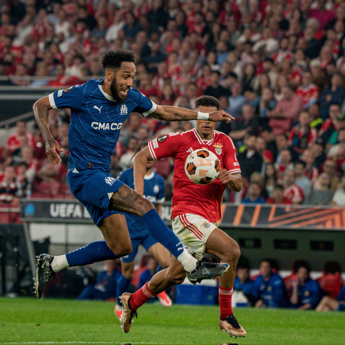 Actufoot_stats's tweet photo. Pierre-Emerick Aubameyang a marqué six des sept derniers buts de l'OM toutes compétitions confondues et est le meilleur buteur de la Ligue Europa cette saison avec 10 buts. #BENOM https://t.co/SrKVkUr1t2