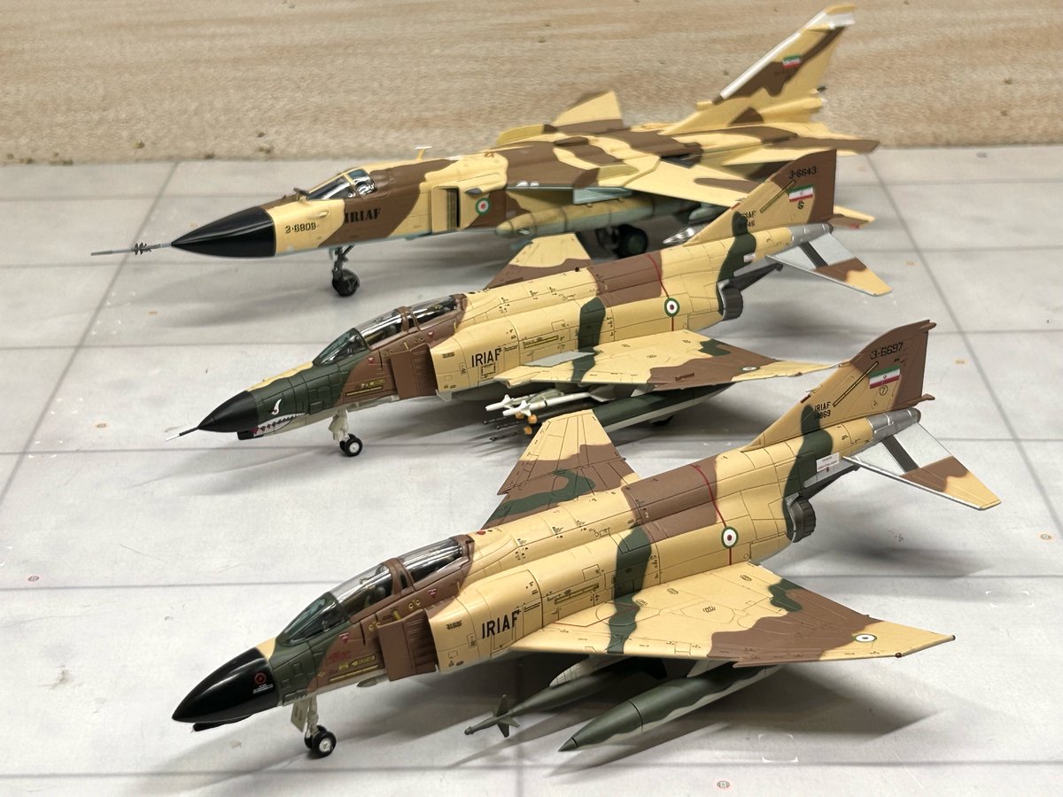akabou_himawari's tweet photo. 🇮🇷#イラン空軍 #IslamicrepublicofiranAirForce #IRIAF
#CENTURYWINGS #センチュリーウイングス
#HobbyMaster #ホビーマスター
#CALIBREWINGS #カリバーウイングス
#F4E #F14A #Su24 https://t.co/F38XlD2U6M