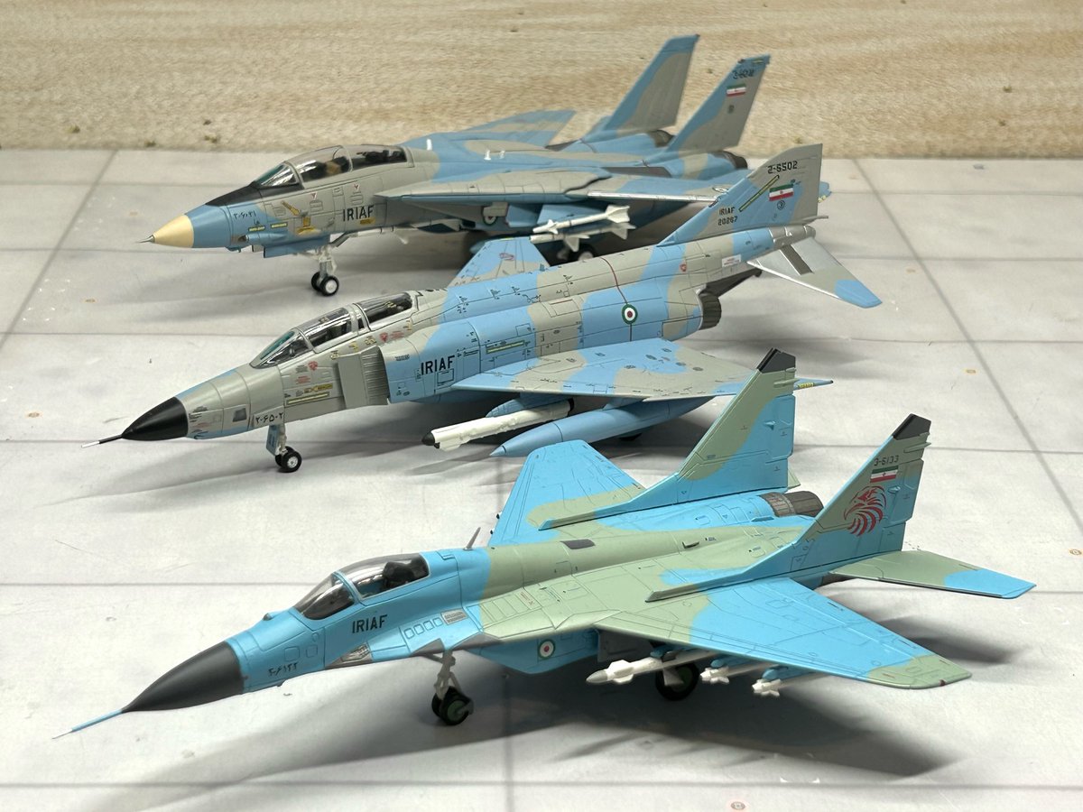 akabou_himawari's tweet photo. 🇮🇷#イラン空軍 #IslamicrepublicofiranAirForce #IRIAF
#CENTURYWINGS #センチュリーウイングス
#HobbyMaster #ホビーマスター
#CALIBREWINGS #カリバーウイングス
#F4E #F14A #Su24 https://t.co/F38XlD2U6M