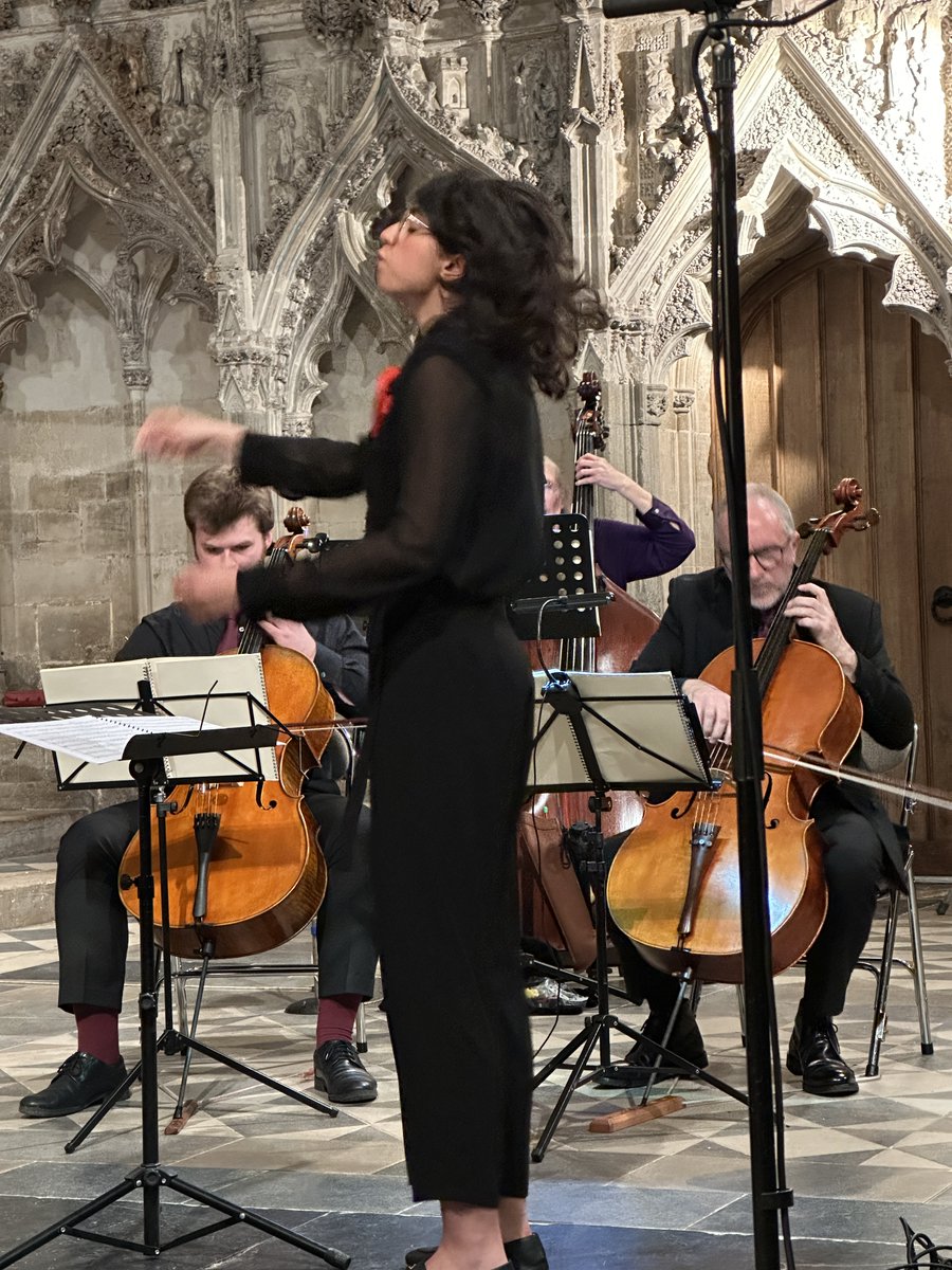 Paying tribute to 4 key people for manifesting Stabat Mater project: Rebecca Moseley-Morgan for her talk about the charity SANDS. Bernard Barker, who played the organ , Michael Christie, who managed the whole project with such flair and @SabaSafa for conducting my piece DARE.
