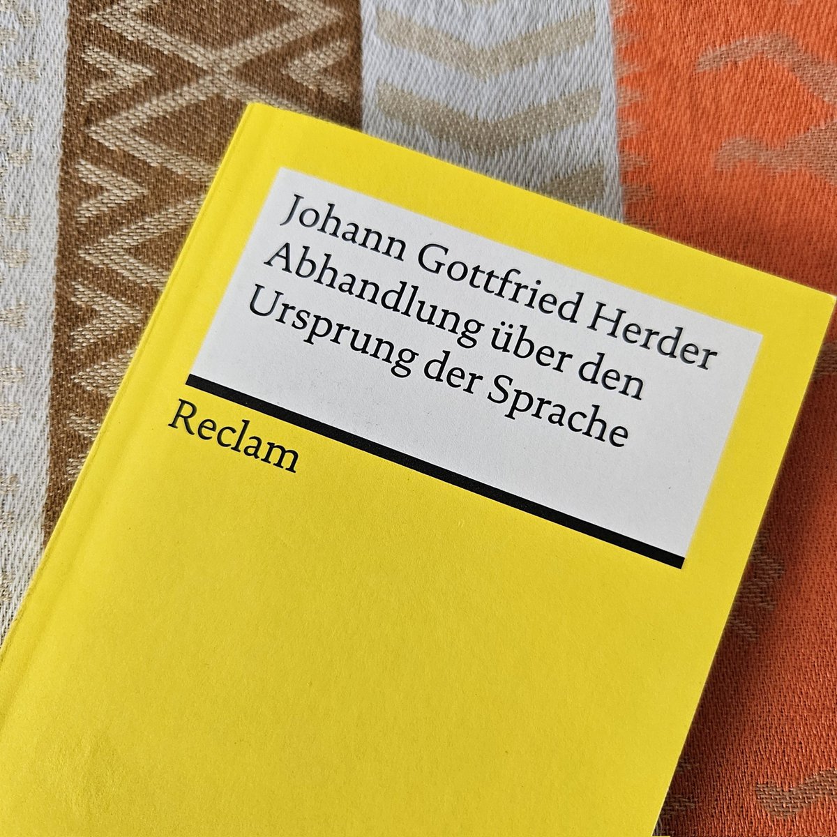 'Ich kann nicht den ersten menschlichen Gedanken denken, nicht das erste besonnene Urteil reihen, ohne daß ich in meiner Seele dialogiere [...]. Was ich erfasse, ist Merkwort für mich, und Mitteilungswort für andre! —Sic verba, quibus voces sensusque notarent nominaque invenere.'