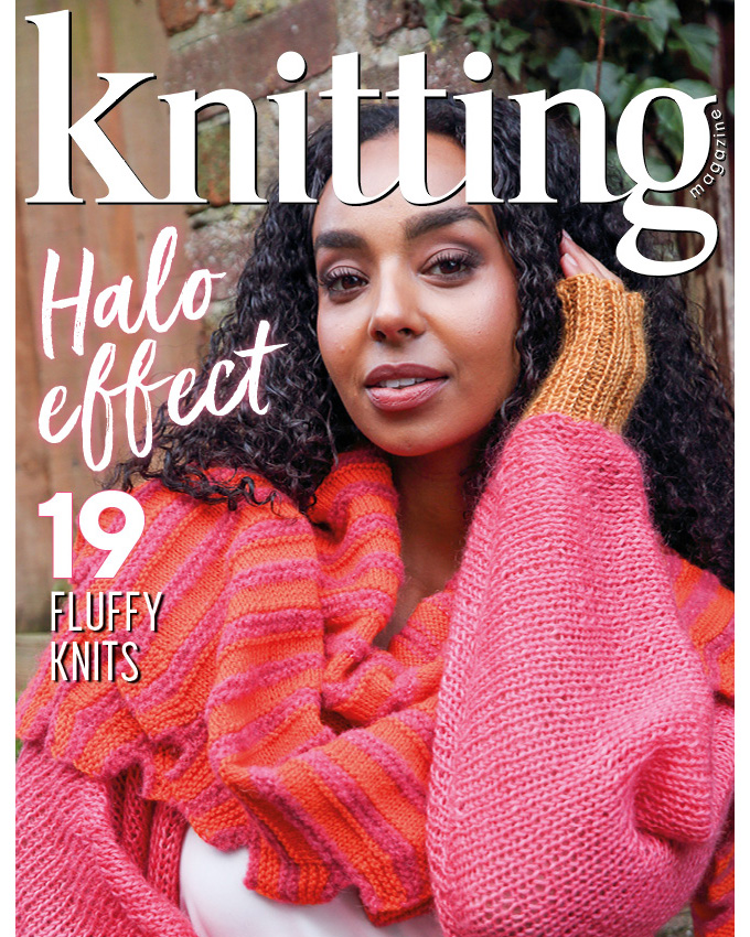 Batwings are back!⁣⁣
Delighted to see my Irena batwing cardie sharing the cover of the new issue of @knittingmagazine with the gorgeous Fluffy Stripes shawl designed by @purlemma⁣
1/2 #knittingtwitter