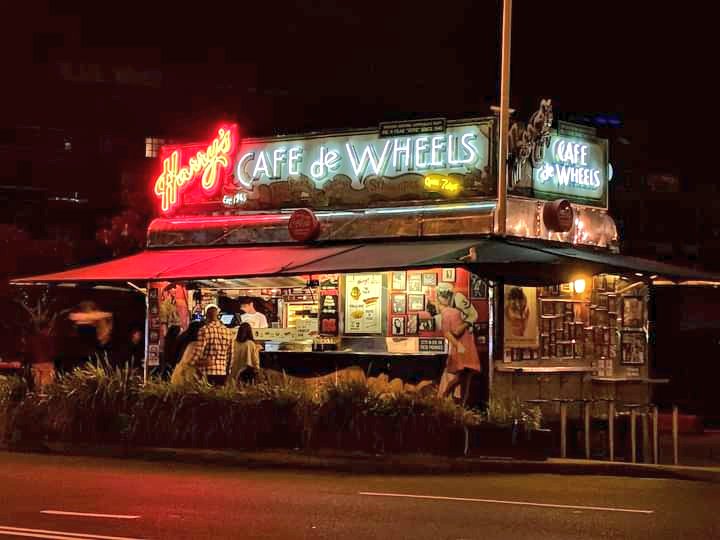 Late night at Harry's Cafe de Wheels, Woolloomooloo Sydney.
Don't let the Edward Hopper Nighthawks vibe seduce you. This place and its offerings aren't much chop nowadays. It doesn't even trade all night. 

Pic by <a href="/oldshopsoz/">Old Shops Australia - now at Bluesky</a> November 2018