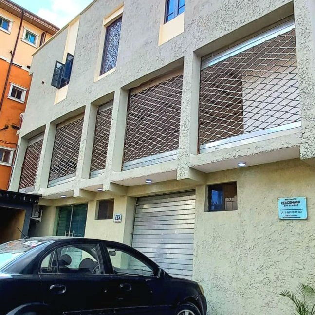 sunplanetco's tweet photo. Hot 🔥 Rental deals going on at our PEACE MARK apartment !!
Don't miss out!
📍 Location: 15, Abudu street abule oja, off university road akoka yaba.
#sunplanet #PropertyInvestment #thursdaymorning https://t.co/EK6QGtzbMl