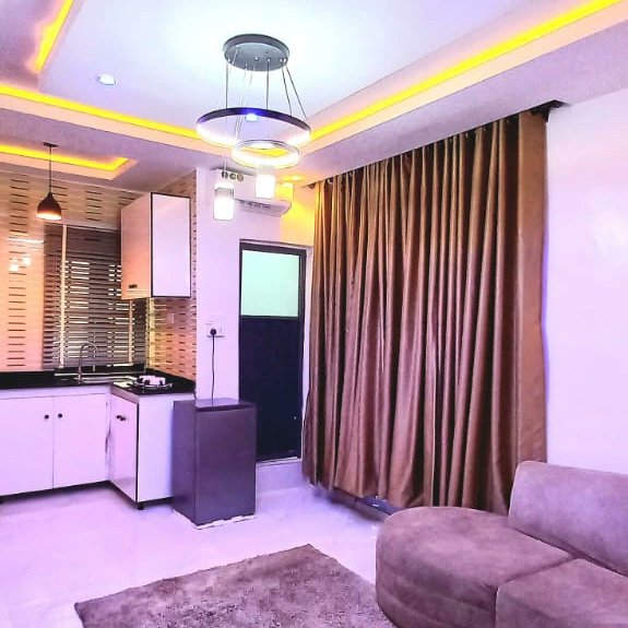 sunplanetco's tweet photo. Hot 🔥 Rental deals going on at our PEACE MARK apartment !!
Don't miss out!
📍 Location: 15, Abudu street abule oja, off university road akoka yaba.
#sunplanet #PropertyInvestment #thursdaymorning https://t.co/EK6QGtzbMl