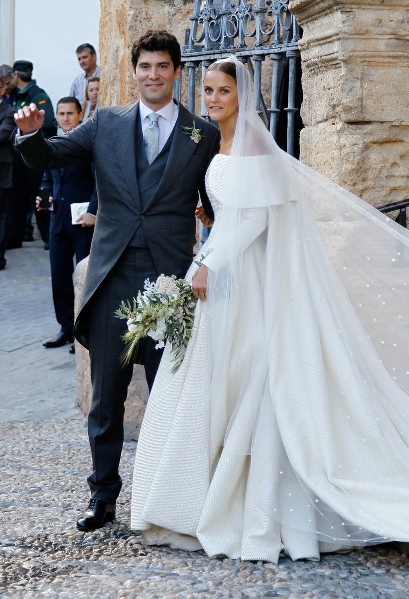 Who are Tatler’s most stylish society brides of all time? trib.al/XspOX7Z