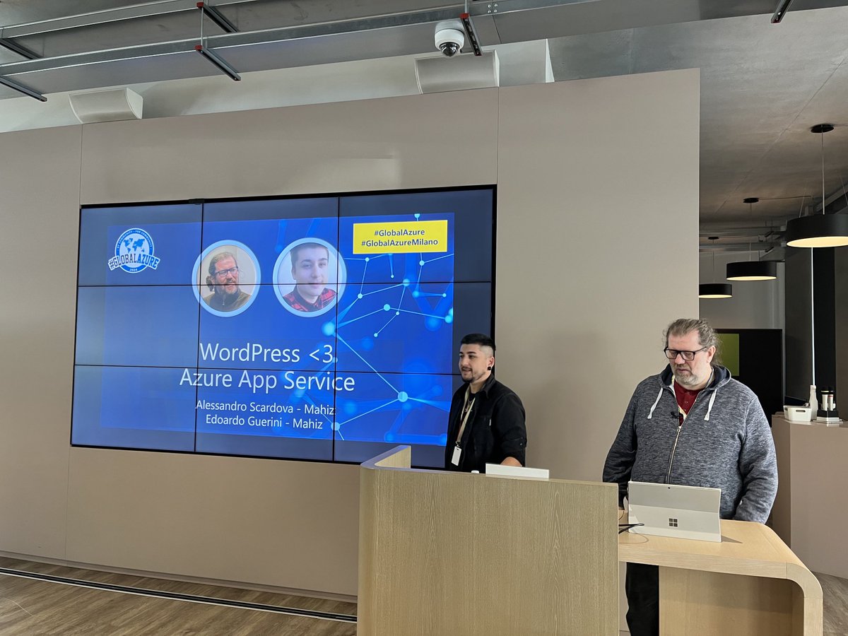 È il momento di ⁦@AlexBream⁩ e Edoardo Guerini a #GlobalAzure #GlobalAzure Milano