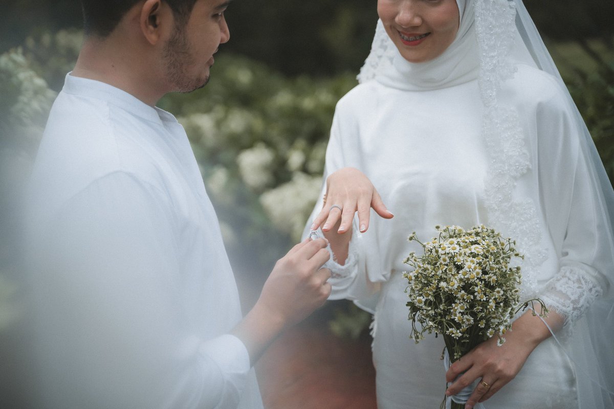 HaroqsMedia's tweet photo. Engagement of Miersya &amp; Zaid 💕

If korang nak video tunang, nikah &amp; sanding, 
Click je link ni https://t.co/5xVQSJQyeV

#photographerwedding #weddingday https://t.co/O7YdfmeneI
