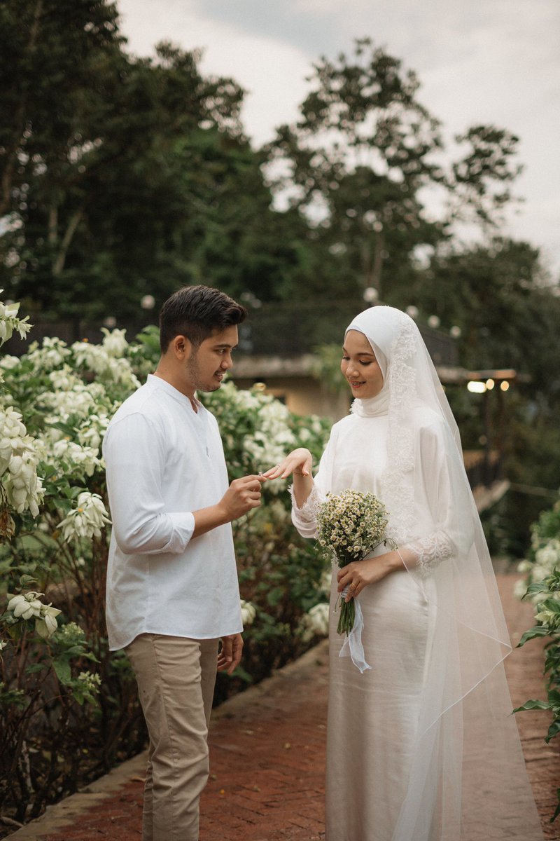HaroqsMedia's tweet photo. Engagement of Miersya &amp; Zaid 💕

If korang nak video tunang, nikah &amp; sanding, 
Click je link ni https://t.co/5xVQSJQyeV

#photographerwedding #weddingday https://t.co/O7YdfmeneI