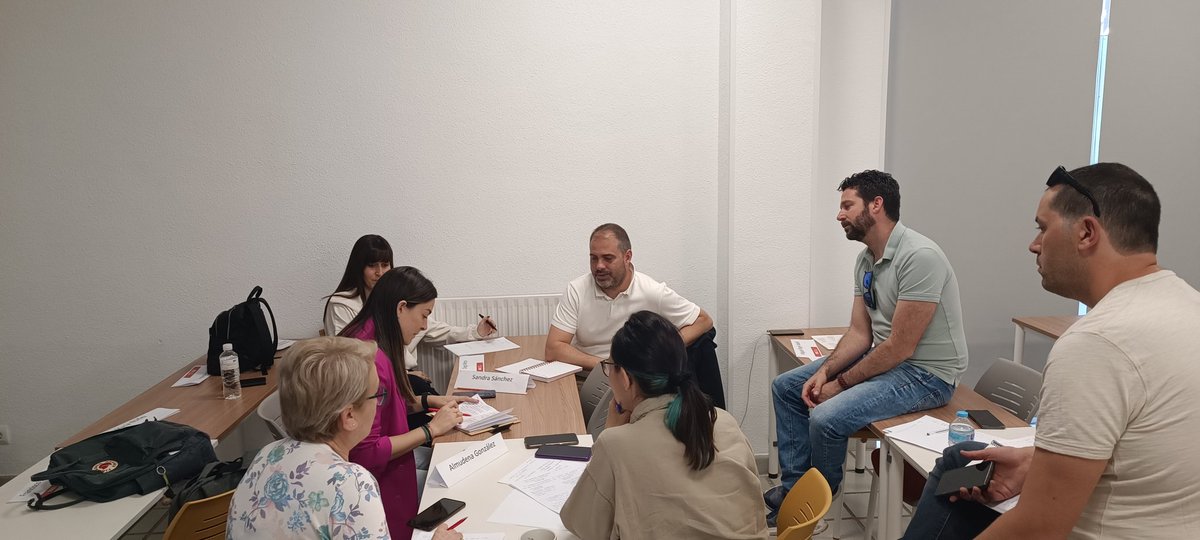 Escuela del Trabajo tweet media