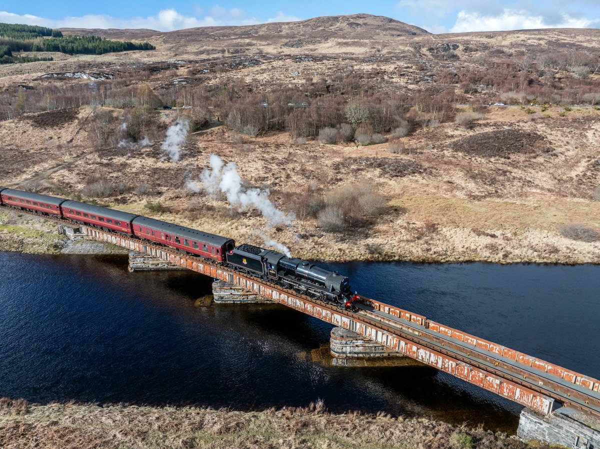 Some absolutely stunning pictures taken of the Black 5 locomotive Great Britain XVI steam train on the Kyle railway line yesterday. Many thanks again to Highland local, Sam Bilner, for sharing these :) See all the photos here: ross-shirejournal.co.uk/news/highland-…