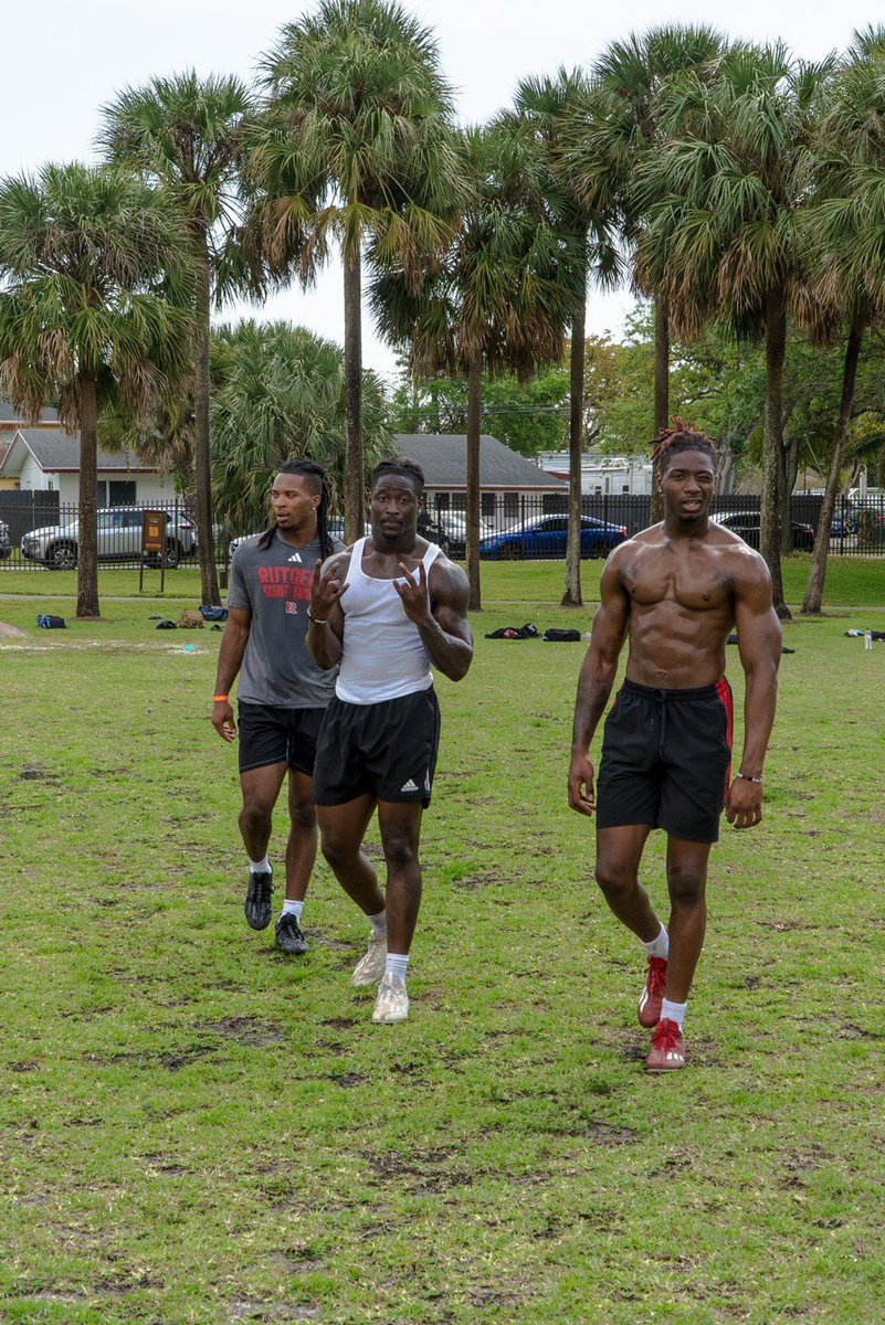 ***WARNING*** THEY ARE ON A MISSION!! #IrvingtonTuff😤😤 #CHOP🪓🪓🪓 #Family @mohamed_1k @1kFamah