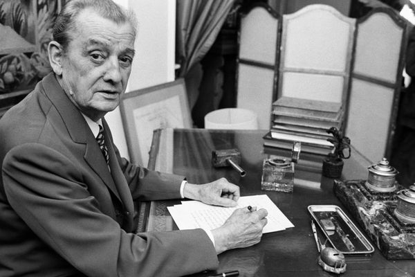 France3Provence's tweet photo. ENTRETIEN. "Il y a une forme de mépris", pourquoi Marcel Pagnol est-il si populaire mais si peu reconnu ?

Notre article 👉 https://t.co/p9xTq8wHEv https://t.co/oY34xCvqOQ