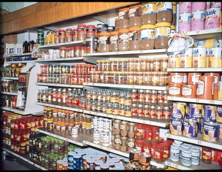 Supermarket coffee aisle 1975. All the good stuff is here like Pablo, Copper Kettle and International Roast. What else can you see?

Pic: National Archives