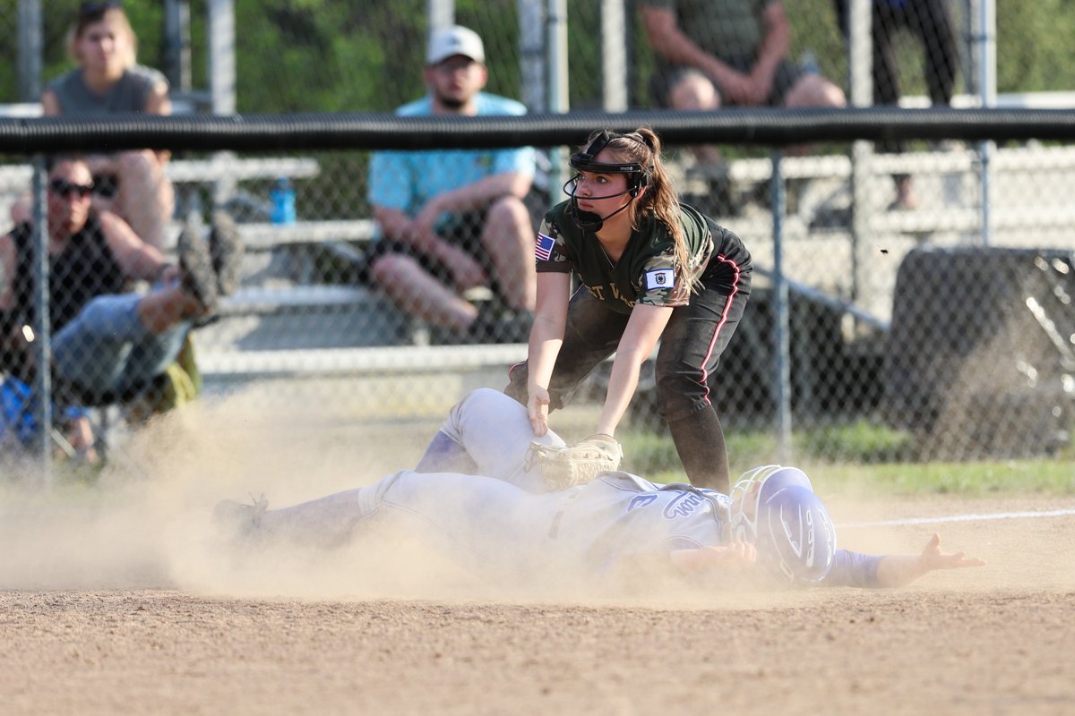 Photo gallery: Buckhannon-Upshur defeats Bridgeport, 10-7: wvmetronews.com/2024/04/18/pho… #wvprepsb (Photo gallery courtesy of Joey Signorelli/www.BenQueenPhotography.com)