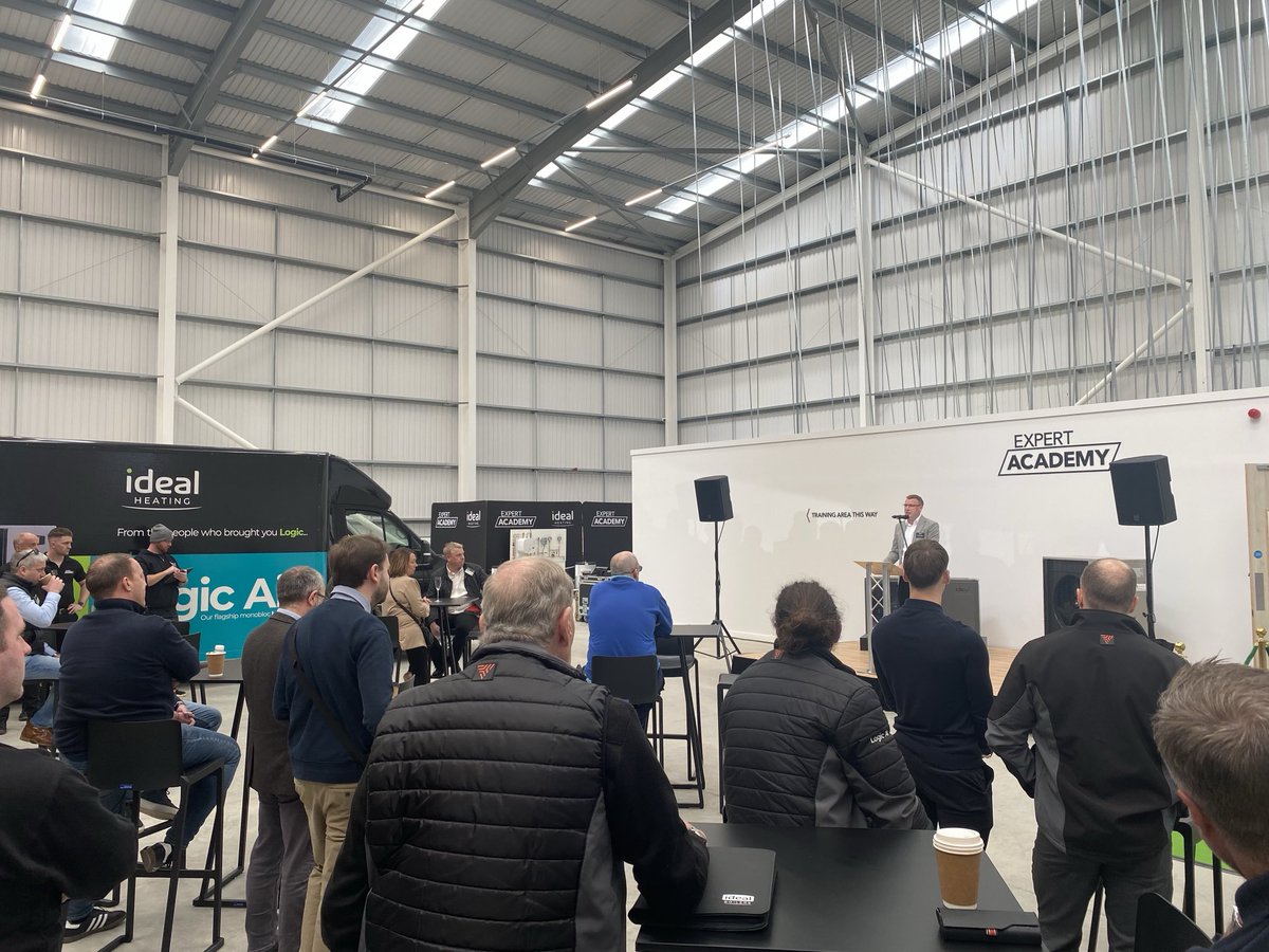 Great to be at the opening of ⁦@IdealHeating⁩’s new Expert Academy in Luton today, where they’ve also announced they’ll be providing £1m of free training on heat pumps with support from ⁦@EnergyGOVUK⁩ and they’ve launched their new R290 heat pump