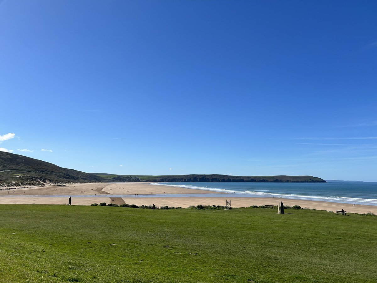 Lots of blue skies photos on social media … here’s our offering! #woolacombe #mortehoe