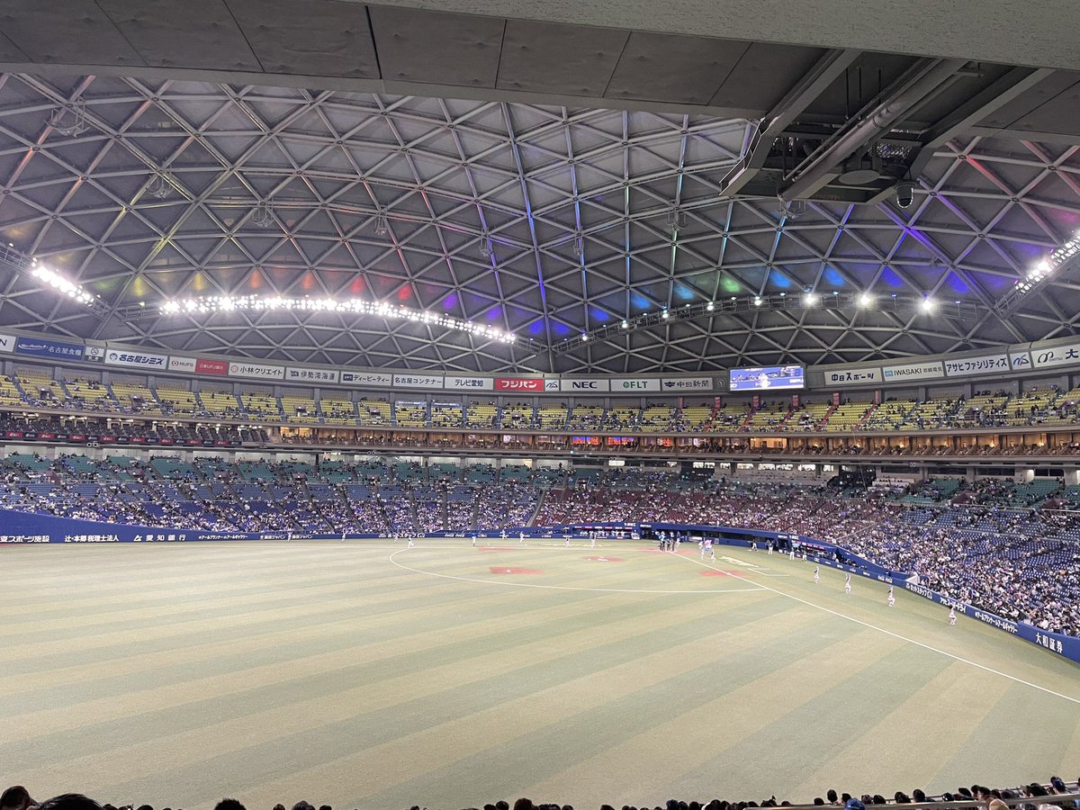 バンデリンドームにあるまじき
シーソーゲーム🐧
楽しすぎる！
今季初観戦勝利を！✌️
 #swallows