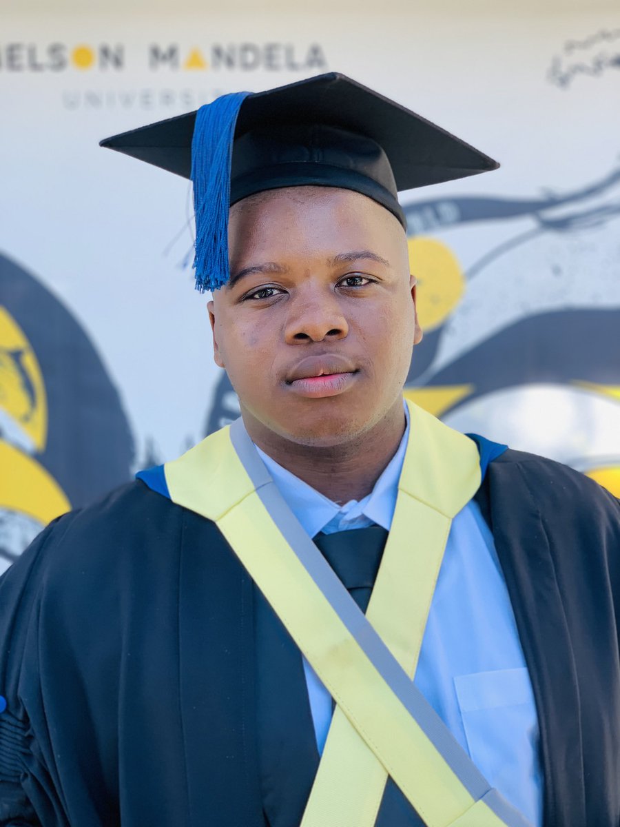 kakhonah's tweet image. A 2X GraduATE 👨‍🎓 #graduation #mandelagrad #2024graduate🎓 @MandelaUni