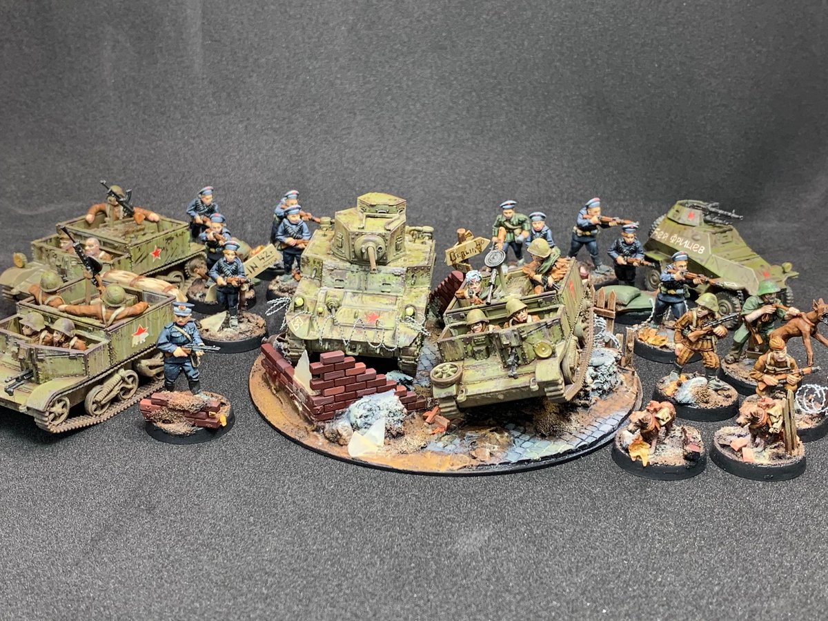 BrushWorkMinis's tweet photo. The Soviets are gearing up for Operation Whisky Trail 2.  Bolt Action at its best! #boltaction #warlordgames #28mm 

Click on my affiliate link to see more Warlord Games products and pick yourself up some Soviets!
https://t.co/aiNdOg0K6z https://t.co/5E2NiQaJzT