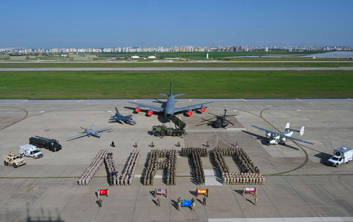 Adana İncirlik Üssü, Ana Jet Üs Komutanlığı'na dönüştürüldü. MSB, değişikliğin ardından İncirlik'e F-16 filosu konuşlandırılacağını duyurdu.