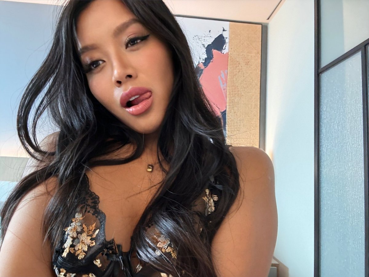 Miss Mila tweet media