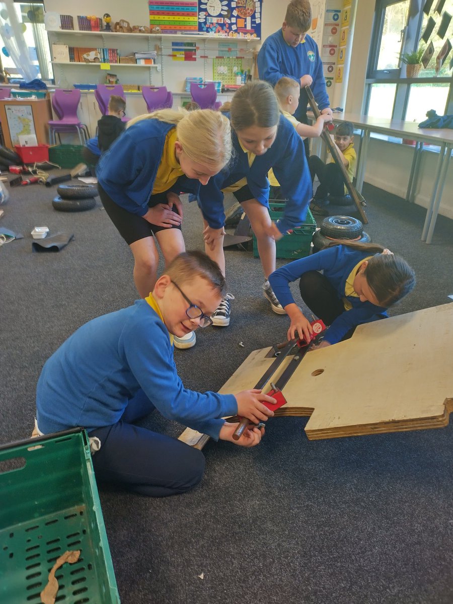 Chassis construction @cwmffrwdoer with #year56 great hands on learning #STEM activities in action. #ambitiouscapablelearners  @WG_Education