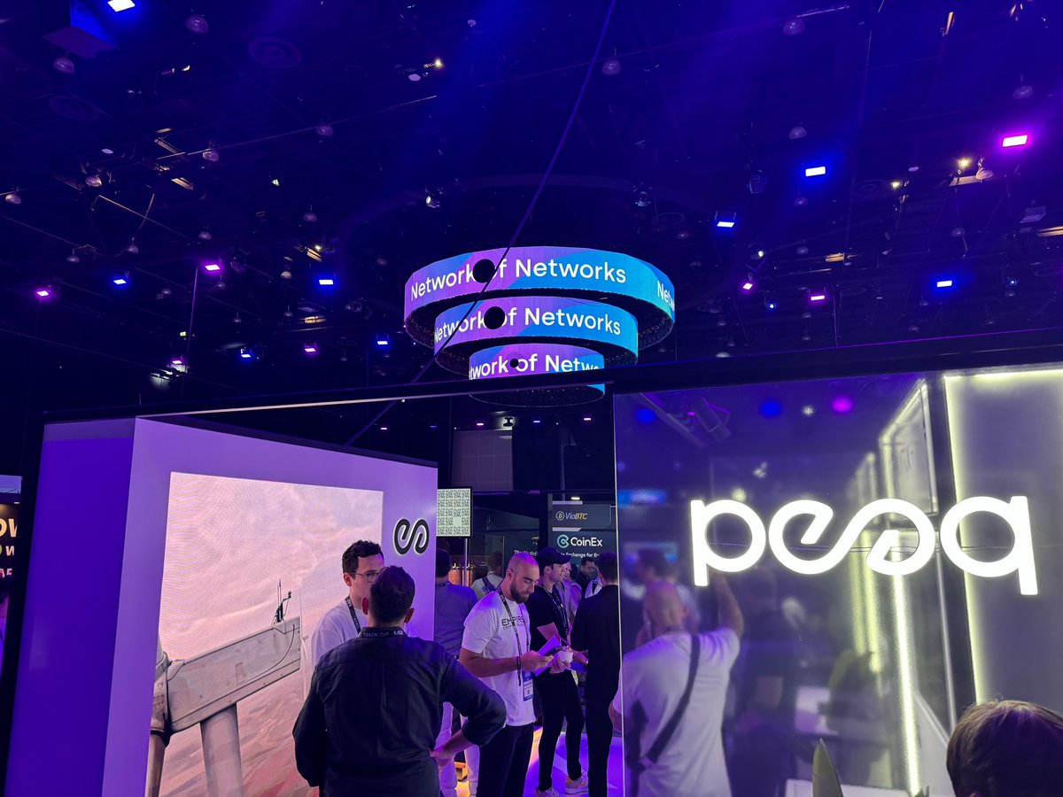 Advanced Blockchain tweet media