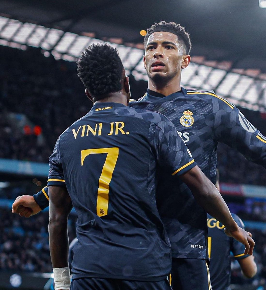 Dato muy relevante de la eliminatoria. De los 210 minutos…⏰

💥 Estuvo clasificado el CITY: 18 minutos

💥 Estuvo EMPATE: 76 minutos

💥 Estuvo clasificado el MADRID: 116 minutos

Para jugar horriblemente mal, el Madrid estuvo un mundo de la eliminatoria clasificado