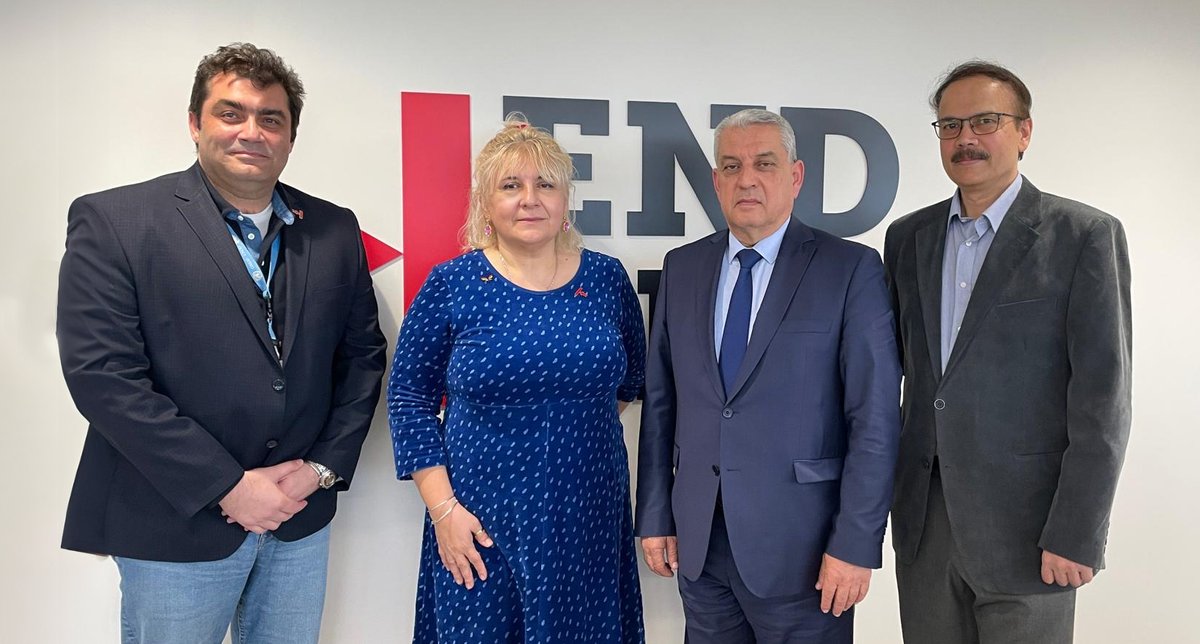 Yesterday @LucicaDitiu, @StopTB's Executive Director, met with Dr. Abdukholik Amirzoda, Deputy Minister of Health and Social Protection of the Population of #Tajikistan, to discuss TB prevention, #TBvaccine trials, forthcoming HLM on AMR and #PublicHealth! #YesWeCanEndTB