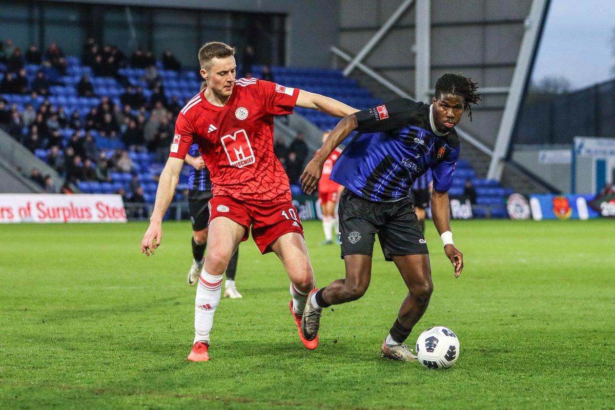 With work commitments that's another season with @AvroFC complete ✅️ What a season it's been, unlucky not to end it with a trophy. Thanks to everyone involved with the club from the players, staff and fans! Onto next year 😁📸 a couple images below from their final on Tuesday💙