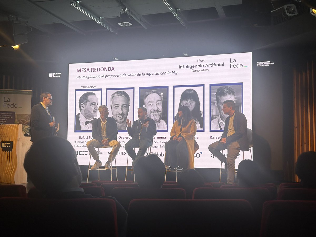 VeronicaVarez's tweet photo. ¿Qué valor aporta la #IA a las agencias? ¿Sustituirá el trabajo de las personas? ¿Cómo podemos aprovechar esta tecnología? Interesante debate de la mano de grandes expertos. @Archetype_ES https://t.co/sdsZF6wSpT