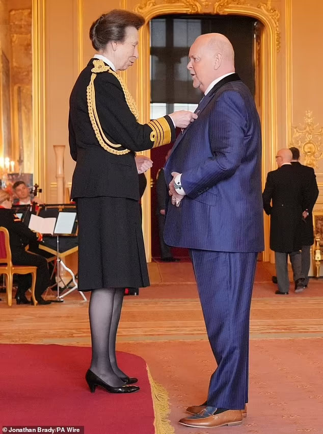 News: our friend, founder & lifetime President, @THEJamesWhale MBE in the news following his investiture by HRH The Princess Anne at Windsor Castle yesterday. What a day. tinyurl.com/msbpanju @nadine_lamont @CharlieM_OBE @leeejohn @macmillancancer @shiv_smith