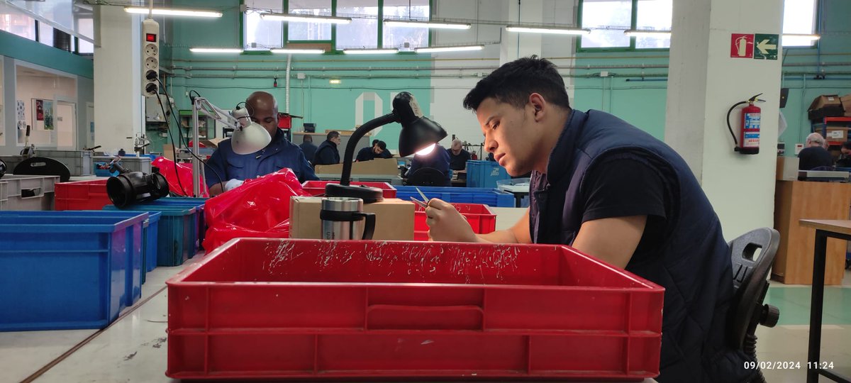 “Itinerarios Sendotu Aldiberean Vulnerables”: programa que incluye diagnóstico, orientación, formación y acompañamiento

"Sendotu Aldiberean Kalteberak Ibilbideak": diagnostikoa, orientazioa, prestakuntza eta bide-laguntza 

#bagara #hator #empleo

caritasbi.org/noticias/nuevo…