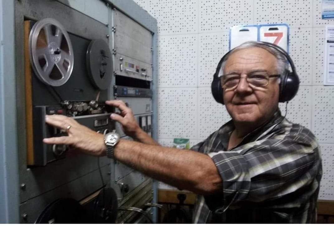 Los compañeros de Radio Nacional Bahía Blanca despiden con dolor a Óscar Contreras, referente de nuestra emisora y otros medios de la ciudad.