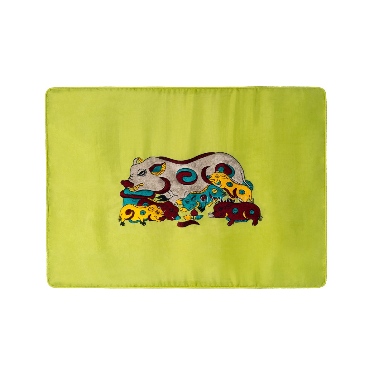 GiangGift's tweet photo. With soft mulberry silk material, this will definitely be your perfect sleeping pillow. #GiangGift #whatyoupossesswilltellyourstory
...............................................Với chất liệu lụa tơ tằm mềm mại, đây chắc chắn sẽ là chiếc gối ngủ hoàn hảo của bạn. https://t.co/zgrwzWrjeR