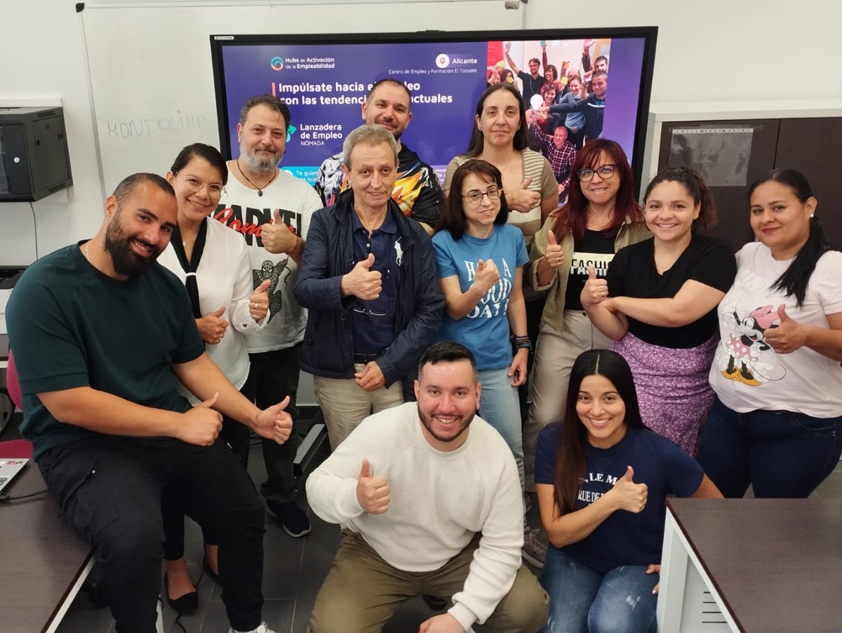 AreaEmpleoFSMLR's tweet photo. 🚀¡Arrancan nuevas #LanzaderasDeEmpleo! 👩👨 270 personas en #desempleo se forman en “Hubs de Activación de la #Empleabilidad” sobre últimas tendencias del #MercadoLaboral, #Oportunidades en el #SectorVerde ✅ o cómo gestionar el #estrés ante el desempleo

https://t.co/Q8wwrUN36x https://t.co/rdxImiSCgq