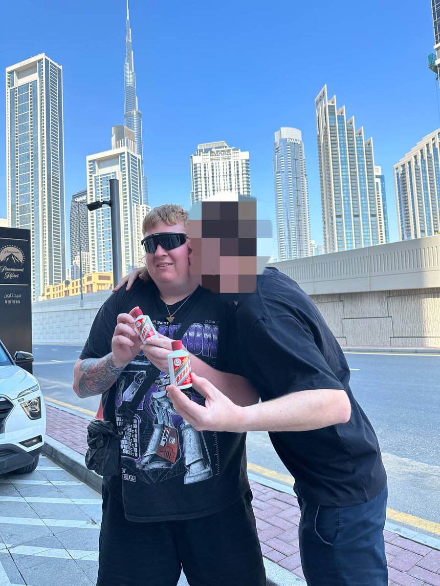 I’m not gay but I’d do anything for a bottle of moutai <a href="/ec__2017/">ec</a>