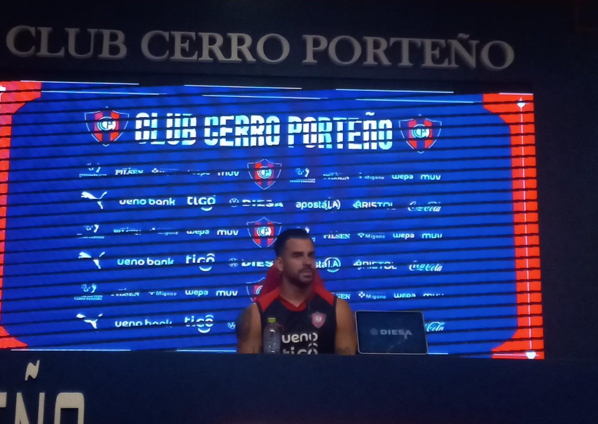 Javier Báez, futbolista de Cerro Porteño en la rueda de prensa del miércoles: 🗣️'Estoy contento, es una oportunidad muy grande que estoy tratando de aprovechar y los resultados se están dando. La competencia interna es buena para todos'. 📷 @Ivo_Da_Ponte