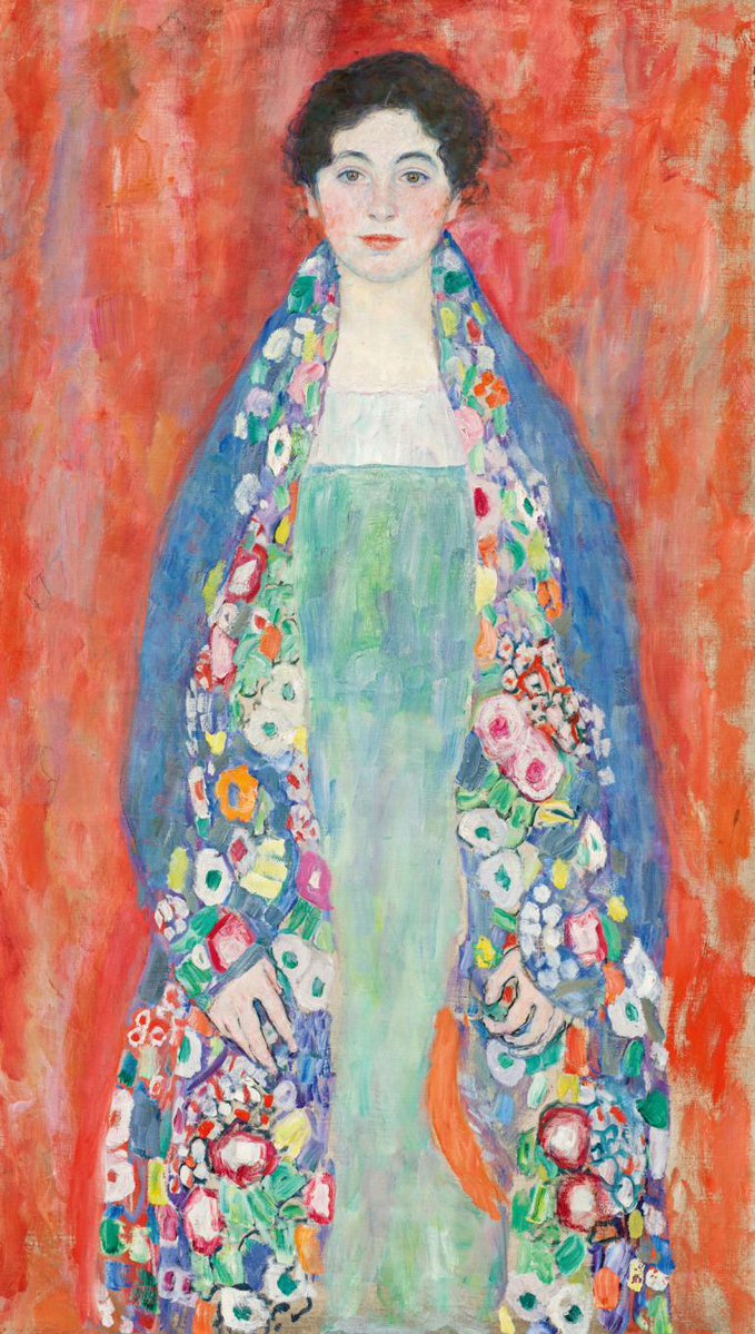 Catch it while you can! “Portrait of Fräulein Lieser” 1917 - is one of the last works painted by Gustav Klimt. Hidden away for decades in a private Austrian collection - the portrait is on display before going up for #auction on April 24th with @imkinsky in Vienna.