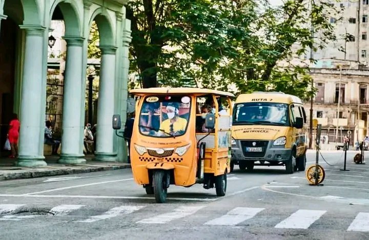 La mayor ley de tránsito es nuestra educación. Buen día #Cuba #TransportEspirituano