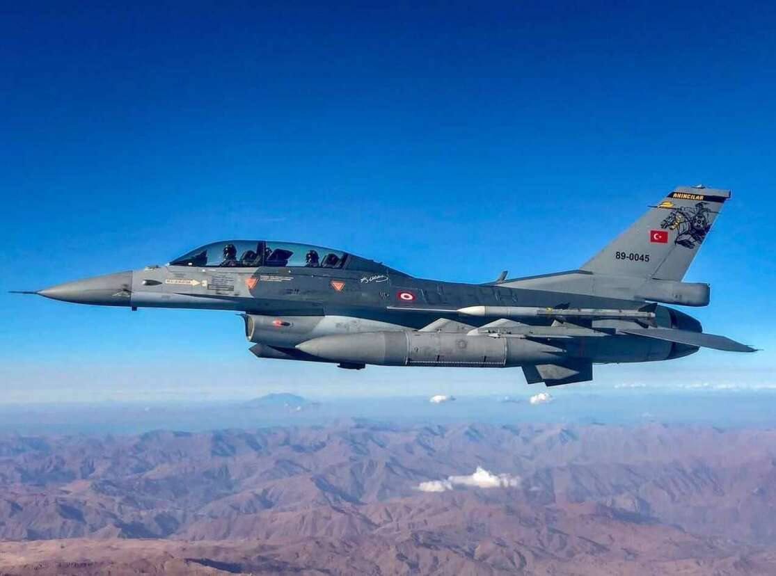 @mesud_02 Hayırlı olsun... Adana'daki 10. Tanker Üs Komutanlığı (İncirlik Üssü), Ana Jet Üs Komutanlığı'na dönüştürüldü. 🇹🇷 Artık İncirlik'te Türk Hava Kuvvetleri'ne ait F-16 filosu konuşlandırılacak....