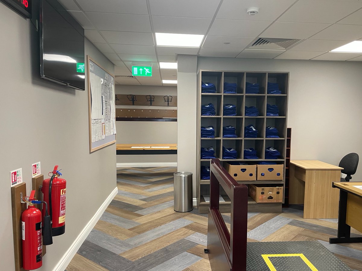 Take a look at the brand new weighing room! 👀 Our Weighing Room was given a pretty big make over during the winter months! It was completely stripped out, redesigned and renovated 👷 @CraggsArchitec1