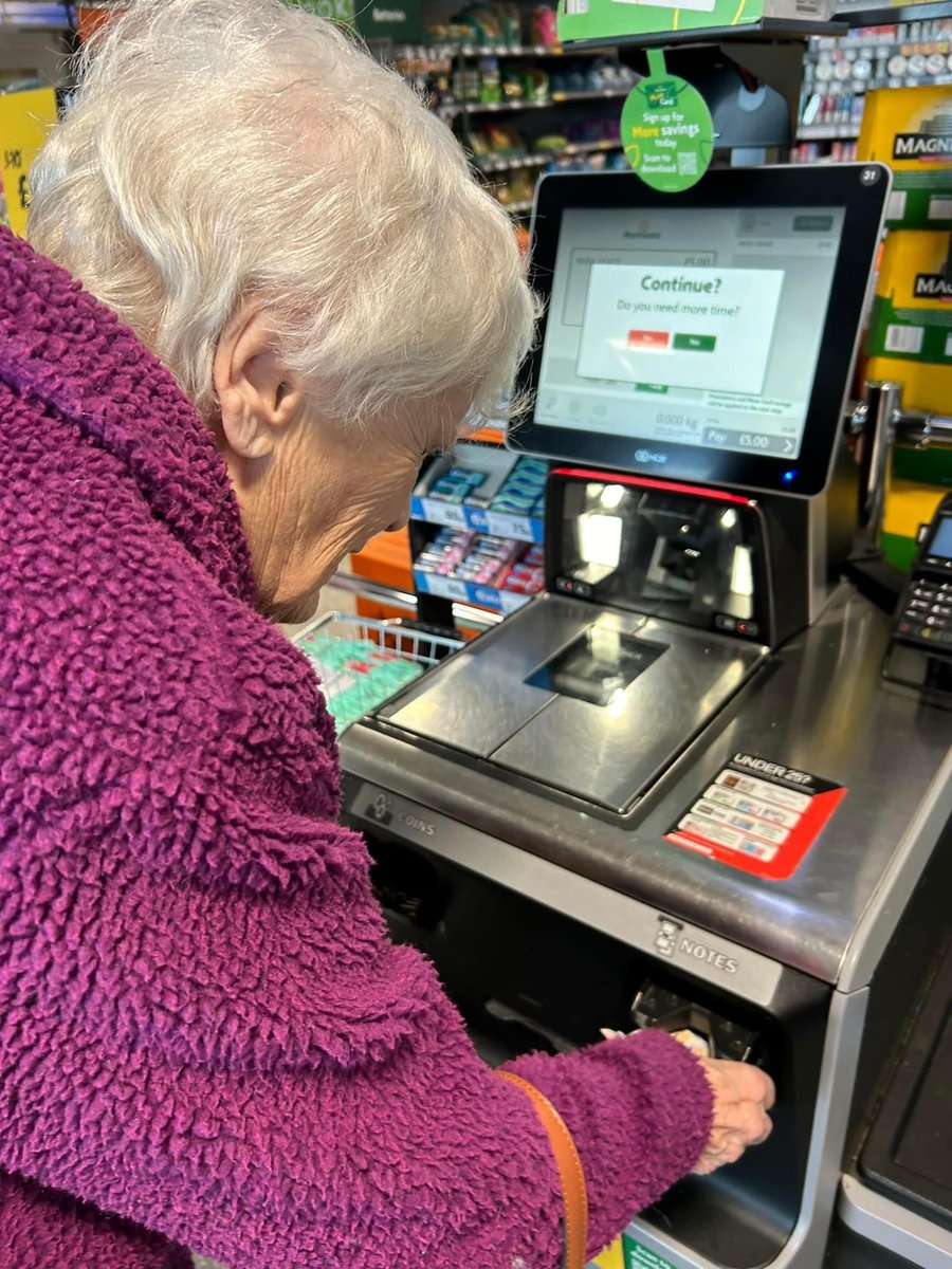 Time for a cuppa! ☕️ 🍰

Yesterday, our Heatherdale residents enjoyed a morning adventure out and about on the bus, indulging in tea, cake, and some shopping too of course! 🛍

#outandabout #bustrip #inthecommunity #residentactivities #lifeatwellburn #wellburncare