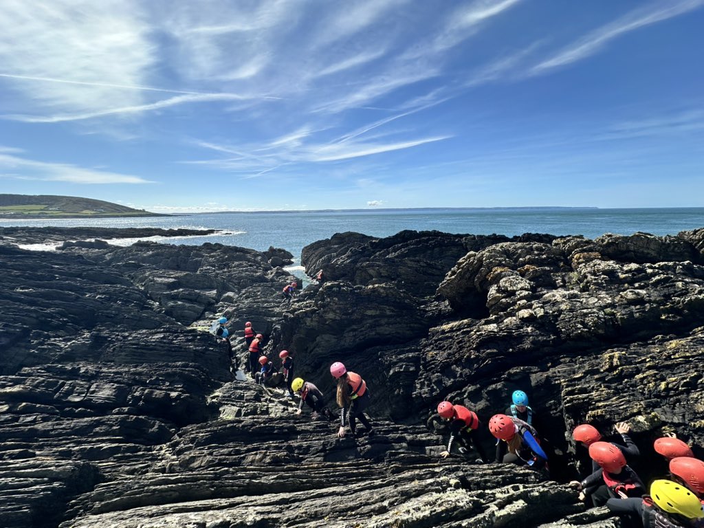 LEOforestschool's tweet photo. 📸 @surfsouthwest 

Off they go! Year 5 children from @ShawleyPrimary are coasteering in Croyde.

@Kingswood_ #SCPDevon24 🌊  🪨 https://t.co/dJVPJH8Myr