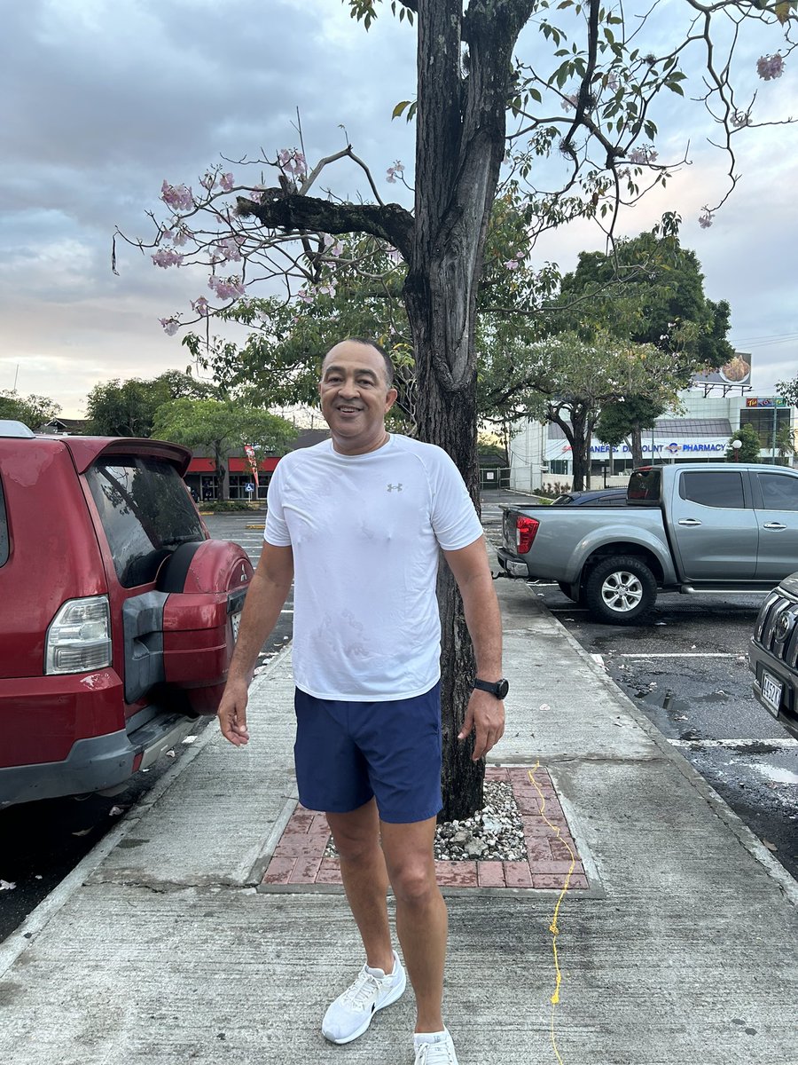 Happy thursday morning. #3MileRun ..🏃🏽‍♂️ Don’t forget to move!