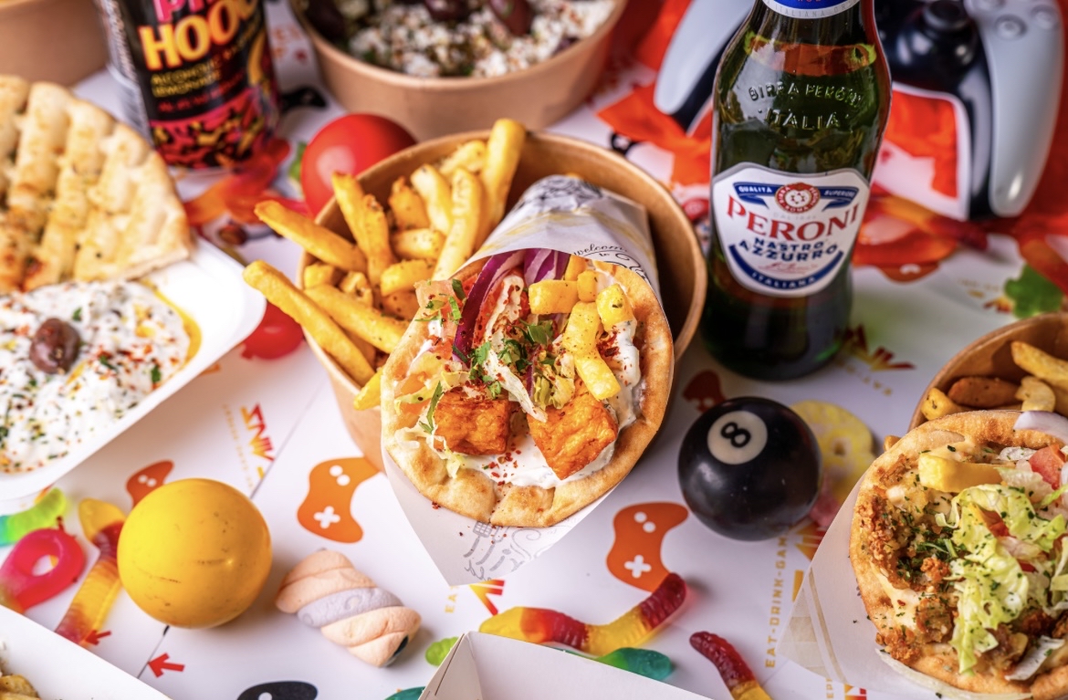 arcainslpl's tweet image. Savor the flavors of Greece ! 🇬🇷 Enjoy a feast with Christakis street food served until 9pm Wed-Sun… where every bite is a journey to the Mediterranean😍 #GreekFeast #Thingstodoinliverpool @christakis_greekstreetfood