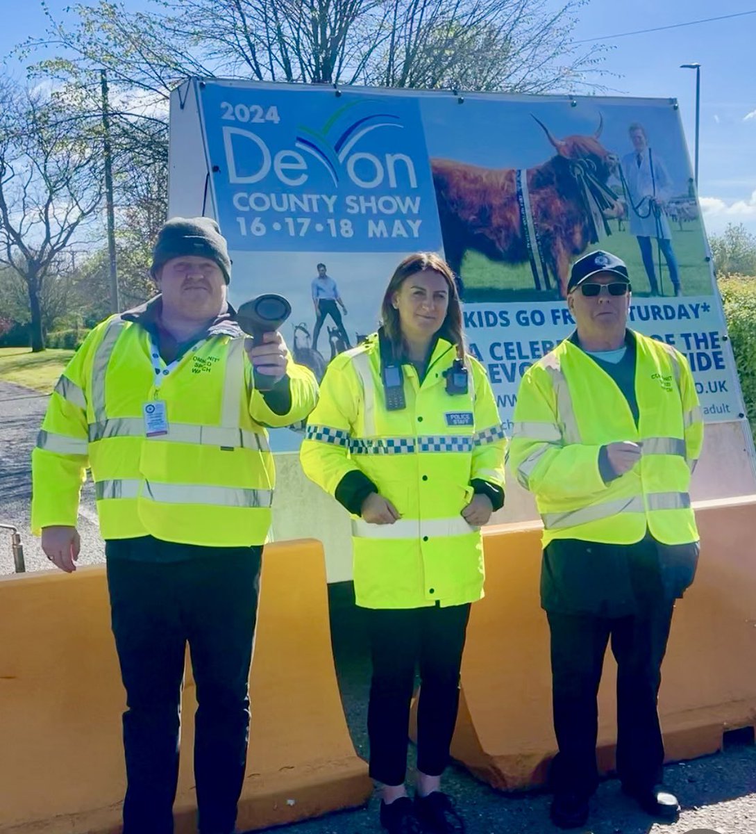 Today we were tasked to @WestpointExeter to monitor traffic heading into #EastDevon and were joined by #CommunitySpeedWatch Manager, Amy Turton from @DC_Police. I’m pleased to report that most motorists were driving to the required standard and enjoying the fabulous road…