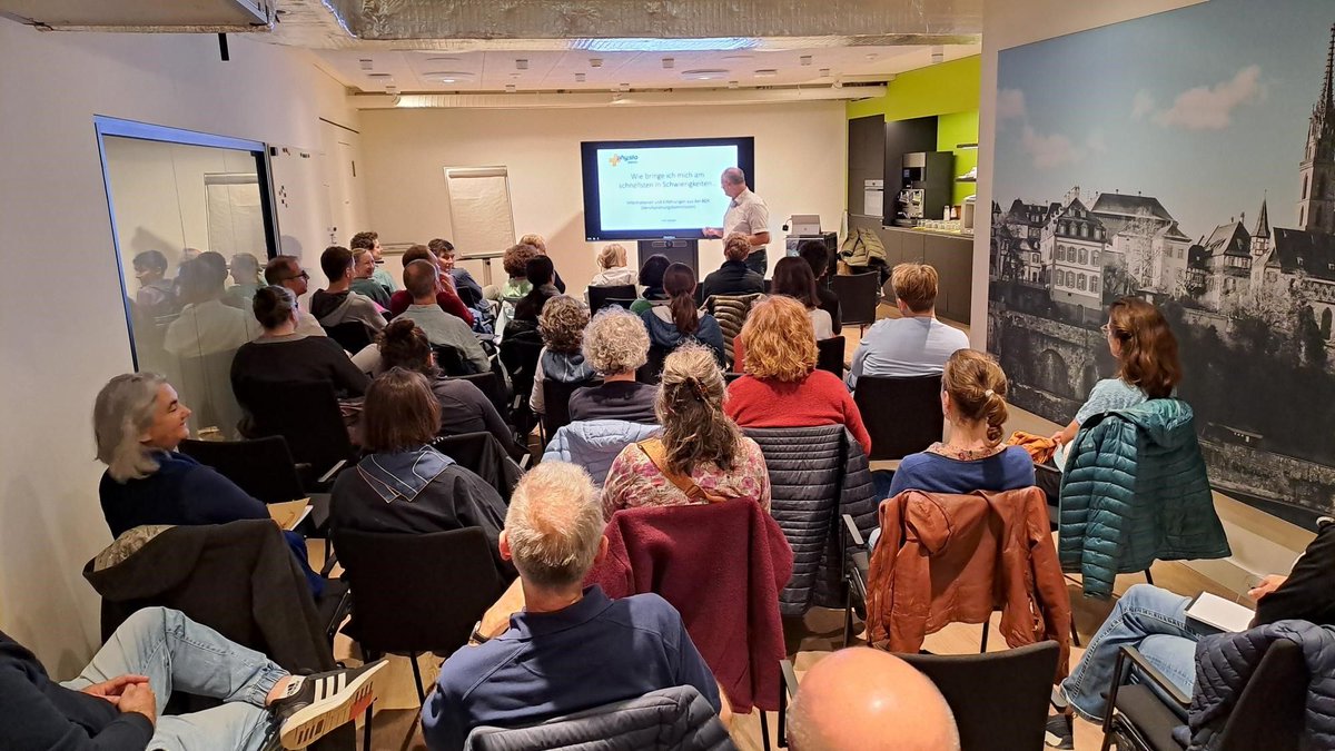 Wir blicken auf einen spannenden Infoabend zum Thema «Wie bringe ich mich am schnellsten in Schwierigkeiten - Informationen und Erfahrungen aus der BOK (Berufsordnungskommission)» zurück. Der Fokus lag auf der Prävention. Die Bedeutung klarer Kommunikation wurde unterstrichen.